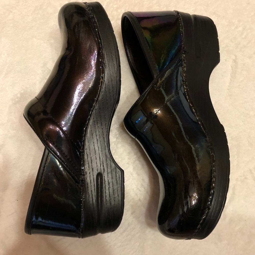 Rainbow Reflective Danskos
